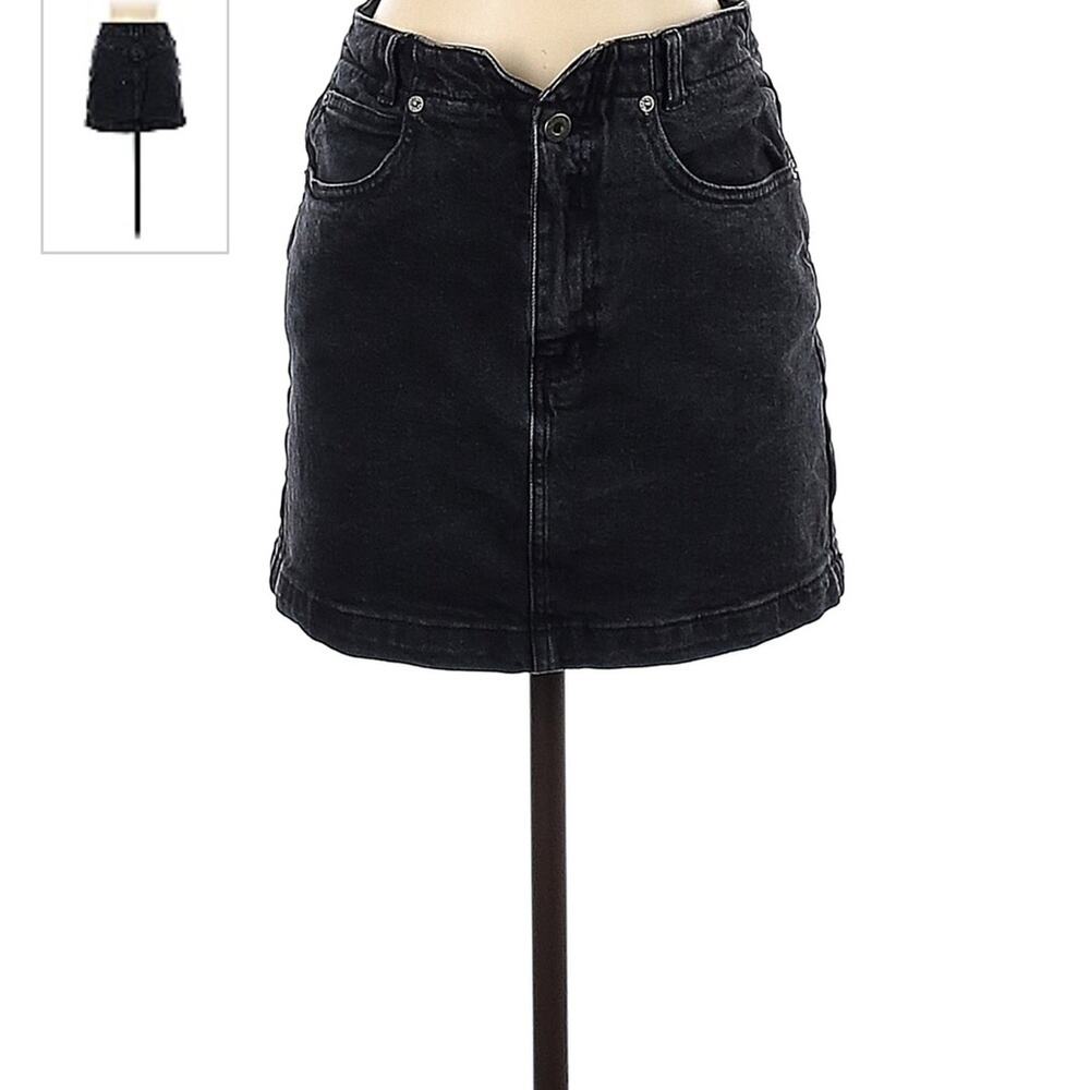 We The Free By: Free People Soft Black Denim Mini Jean Skirt Size: 30